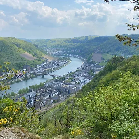 Bei Stenze Inklusive Kostenlosem Regionalem Nahverkehr Lägenhet Senheim