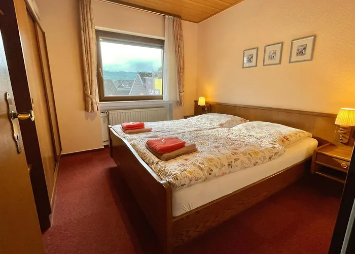 Appartement Bei Stenze Inklusive Kostenlosem Regionalem Nahverkehr Senheim